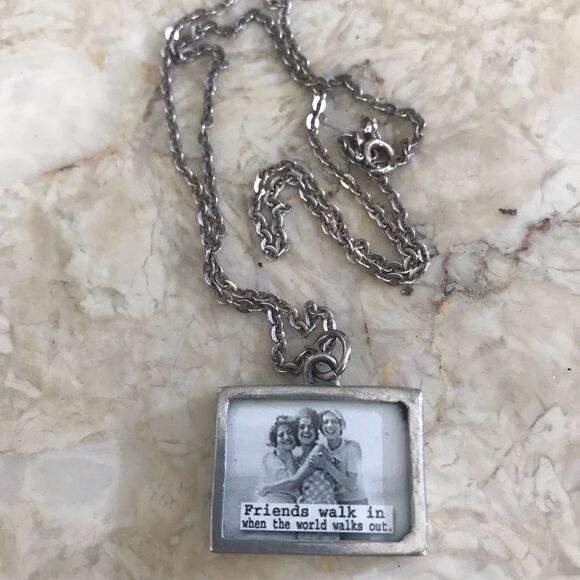 Best Friends Pendant Sterling Silver Chain - Picture 4 of 6